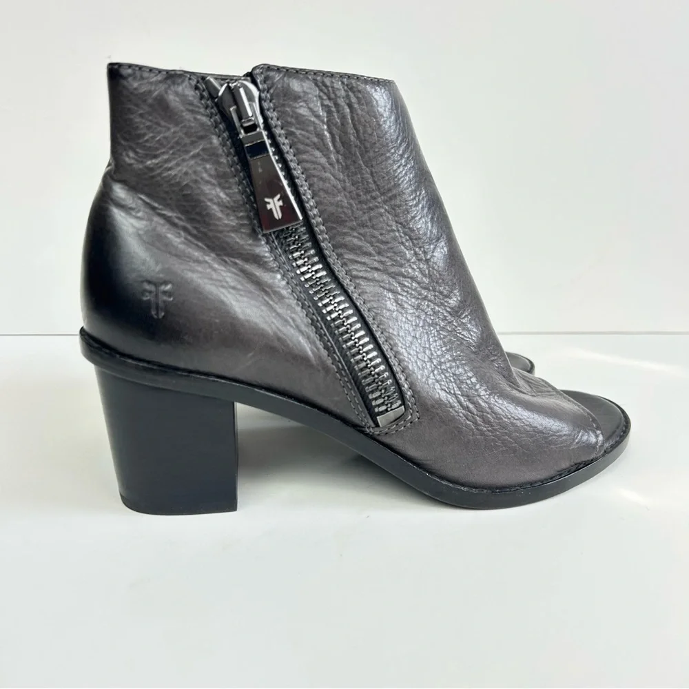 Frye Brielle Leather Peep Toe Zip Ankle Booties Charcoal Gray Size 7.5